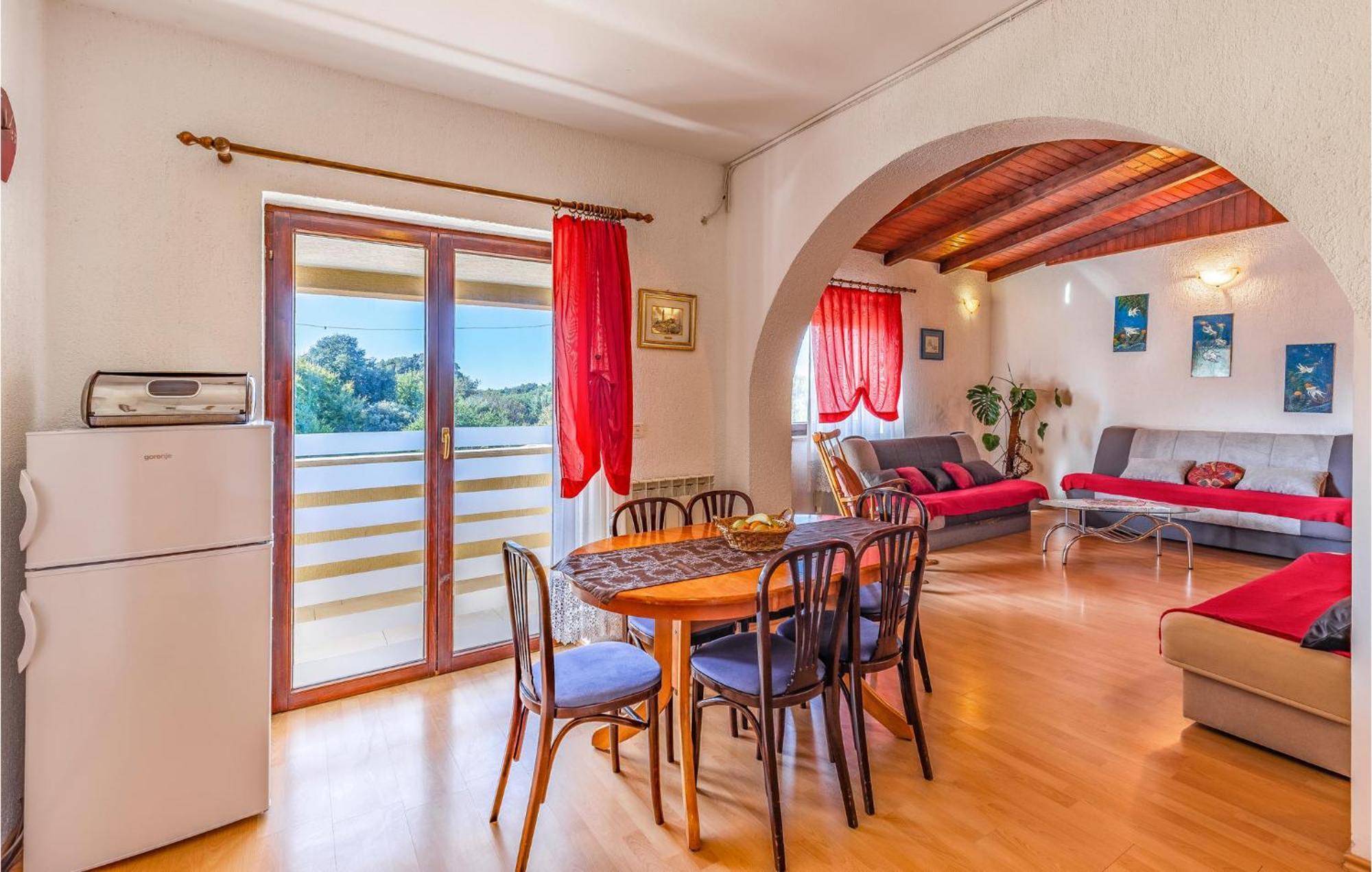 Gorgeous Apartment In Pula With Kitchen Exterior foto