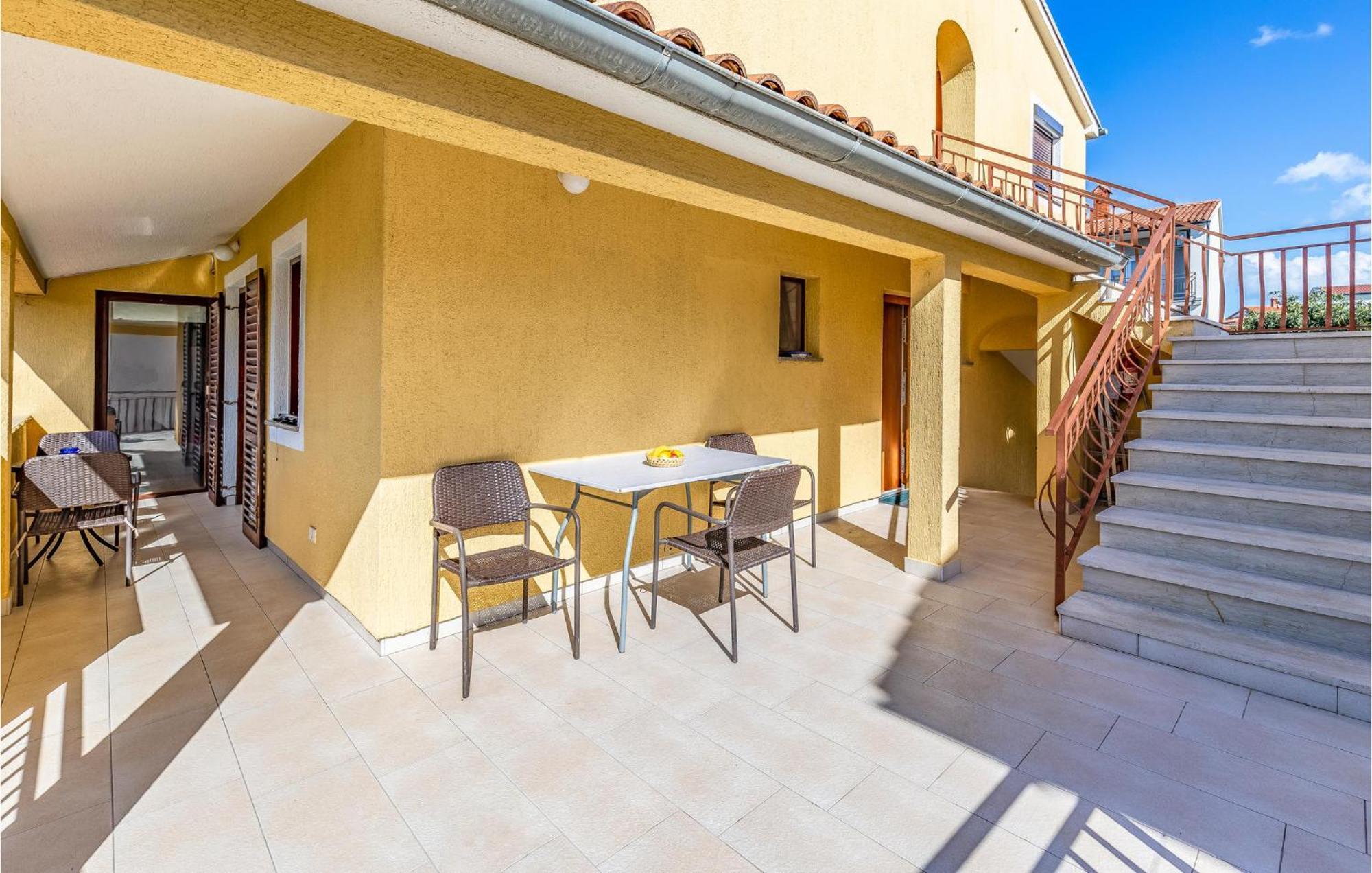 Gorgeous Apartment In Pula With Kitchen Exterior foto